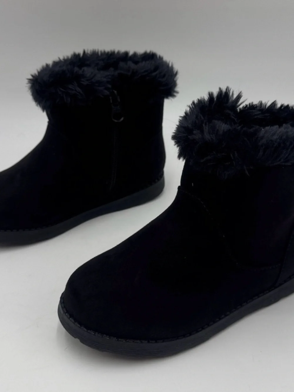 NWOT Kids Black Faux-Fur Ankle Winter Boots Size US10